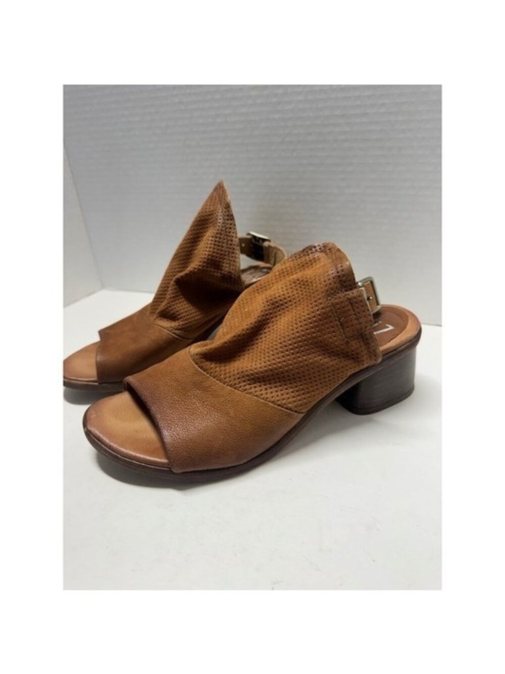 Miz Mooz Brown Leather Slouchy Slingback Block Heel Sandals Size 39 8.5
